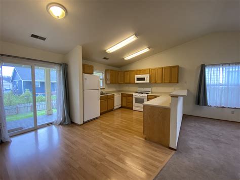 3 Bedroom House in Arcata – $2150/mo | Complete Property Management