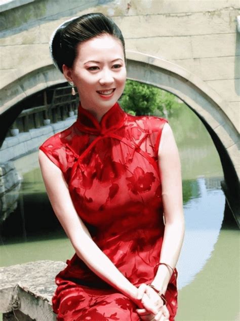 Dại dột làm mẫu nude sao nữ bị gia đình hắt hủi