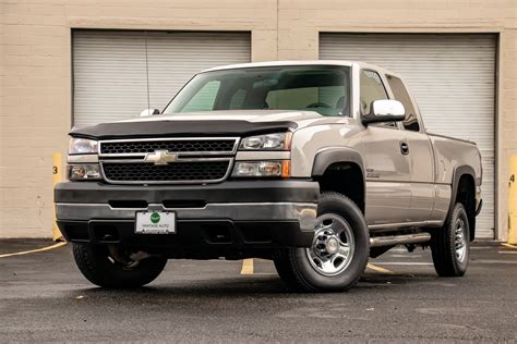 33k Mile 2007 Chevrolet Silverado Classic 2500hd Extended Cab Duramax 4x4 For Sale On Bat