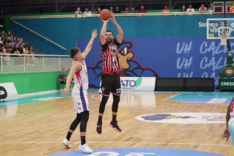 Fora De Casa Basquete Tricolor Vence O Pato Pelo Nbb