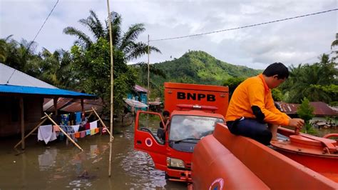 Banjir Rendam Ratusan Rumah Di Tapsel Tak Kunjung Surut Hingga Hari