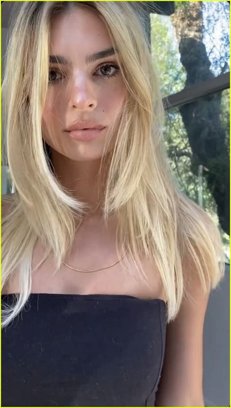 Emily Ratajkowski Dyes Her Hair Blonde See The Look Photo 4464875 Photos Just Jared