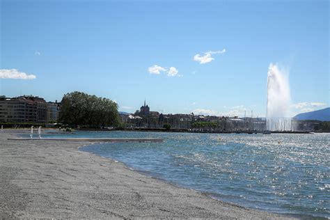 La Plage Publique Des Eaux Vives Attractions In Eaux Vives Switzerland