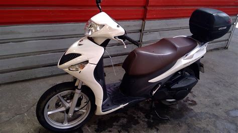 SUZUKI 125 SIXTEEN BIKE ECO