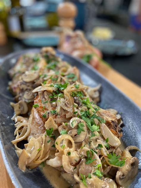 Ma recette de côtes de veau aux champignons et à la crème Laurent