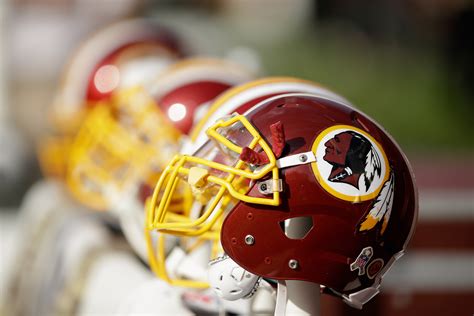 'Washington Red Wolves' Is 'Gaining Steam' As New Name For The Redskins ...