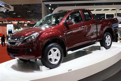 Isuzu D-MAX Pickup Truck ~ Autooonline Magazine