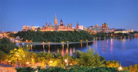 Hotels in Ottawa from C$ 33 - Find Cheap Hotels with momondo