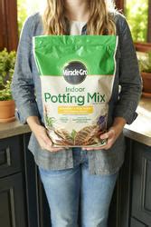 Miracle Gro Indoor Potting Soil Mix 6 Qt At Menards