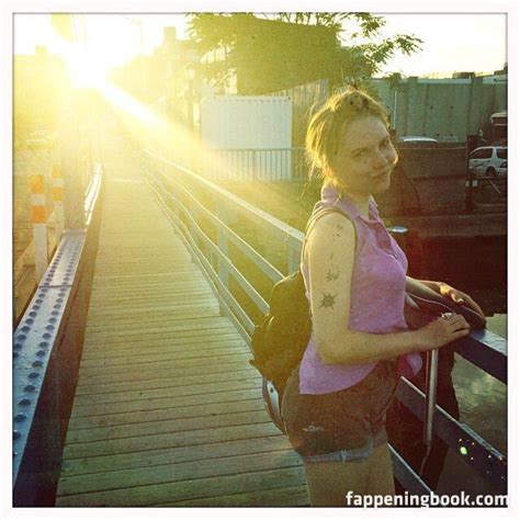 Julia Stiles Missjuliastiles Nude The Fappening Photo 272472 FappeningBook