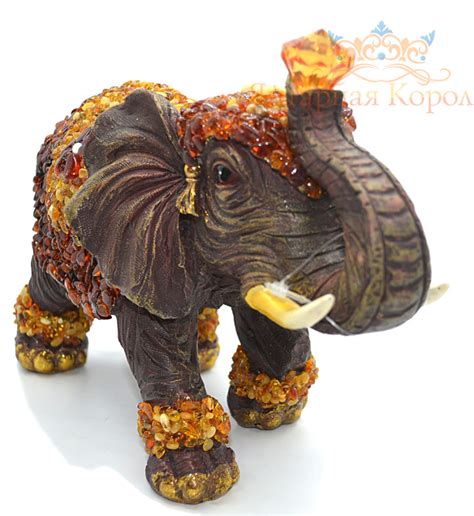 Купить Сувенир из янтаря "Слон" по цене 6 000 руб.