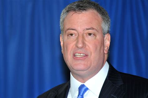 De Blasio plans to expand ‘living wage’