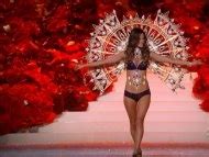 Naked Alessandra Ambrosio In The Victoria S Secret Fashion Show 2011