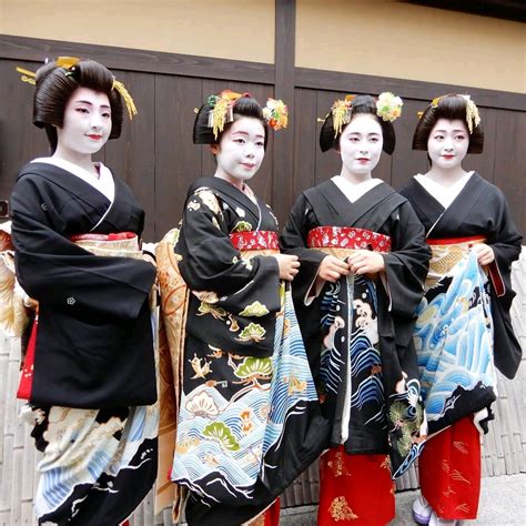 Geiko And Maiko Of Gion Kobu On Tumblr