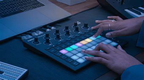 Novation Circuit Tracks Test Leichte Standalone Groovebox Delamar De