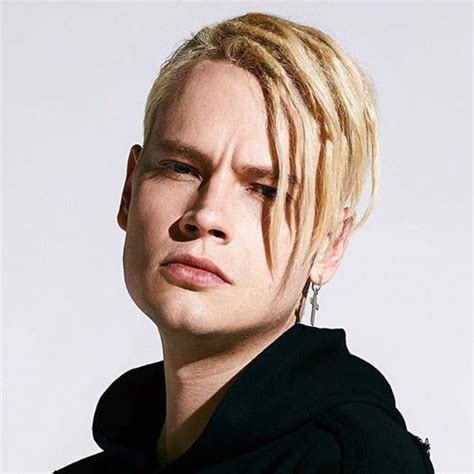 Shaman — аккорды для гитары и укулеле, тексты, краткая информация