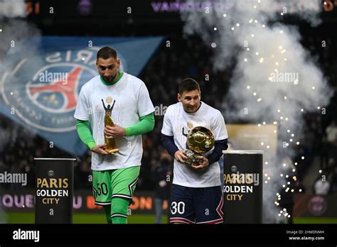 PSG OGC Nice Presentation Of The Golden Ball 2021 Obtained By Leo