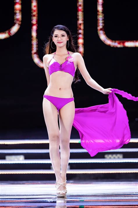 Cận cảnh phần thi bikini khoe trọn đường cong tại Hoa hậu Việt Nam