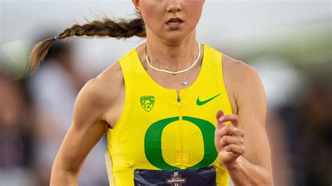 Record-setting DMR highlights Oregon Ducks track and field weekend