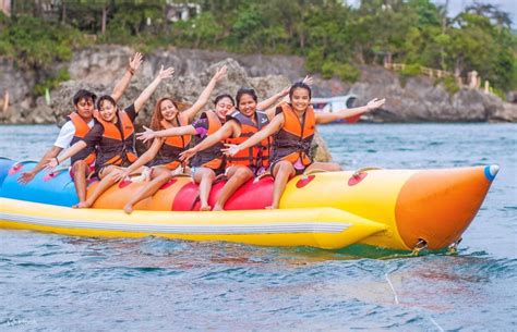 What Is A Banana Boat ≡ High Speed Cruise Over The Water Jet Boat