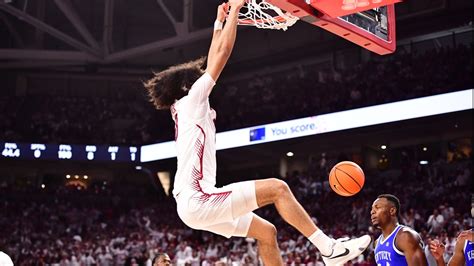 Hogs split season series with Kentucky after loss. | 5newsonline.com