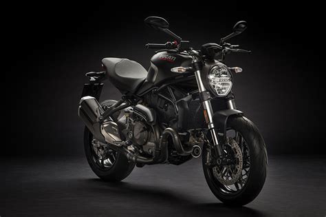 2018 Ducati Monster 821 | First Look Review | Rider Magazine