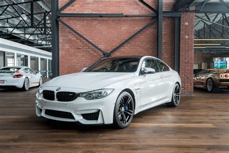 BMW M4 White Coupe (4) - Richmonds