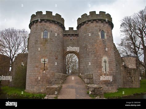 Whittington Castle, Whittington, Shropshire, England Stock Photo ...