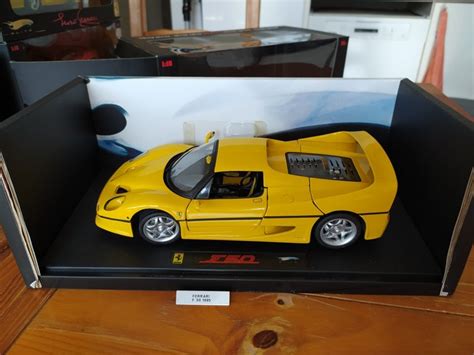 Élite par Hot wheels 1 18 1 Model car Ferrari F50 jaune de 1995 en édition limitée