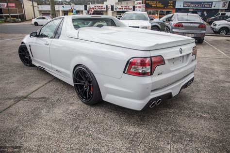 Holden Hsv Commodore Vf White Koya Sf Wheel Front