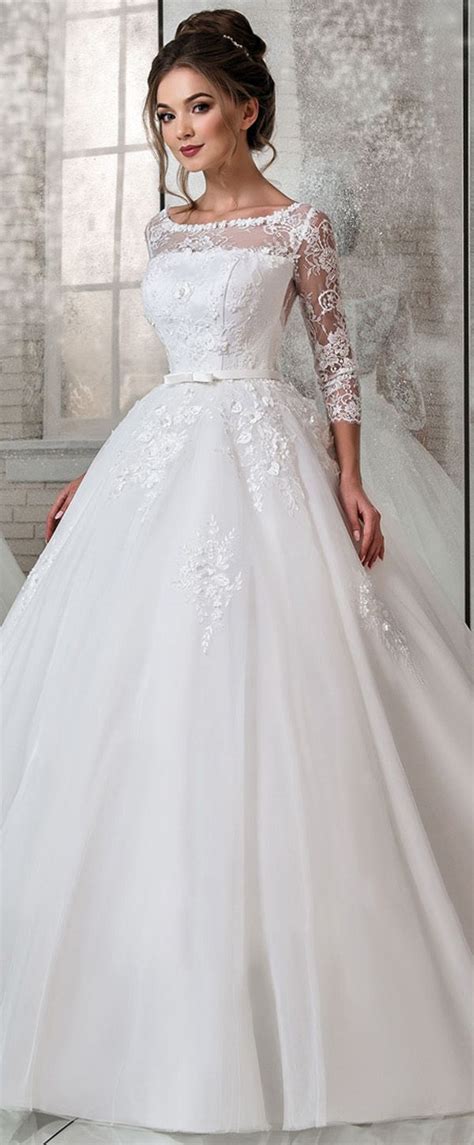 Modest Lace Tulle Scoop Neckline Natural Waistline Ball Gown Wedding