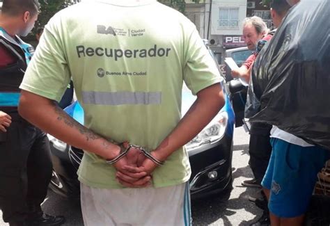 Denuncian La Detenci N Arbitraria De Dos Cartoneros En Parque Patricios