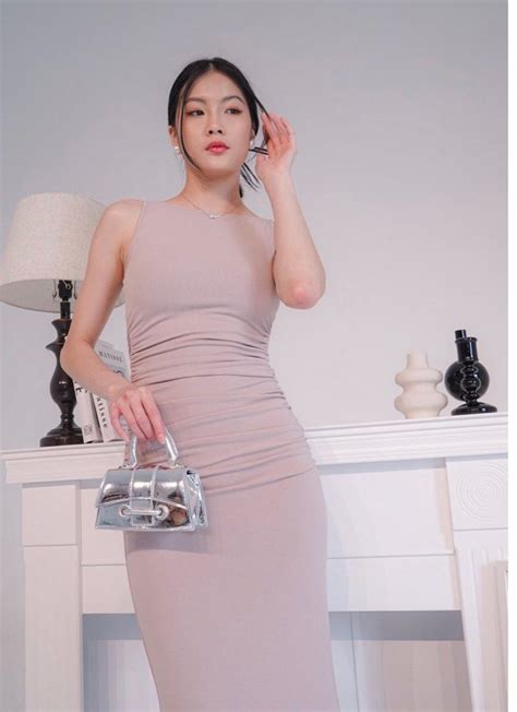 Mikayla BARE TWO Joie Padded Boat Neck Ruched Midi Dress In Nude Pink Women S Fashion