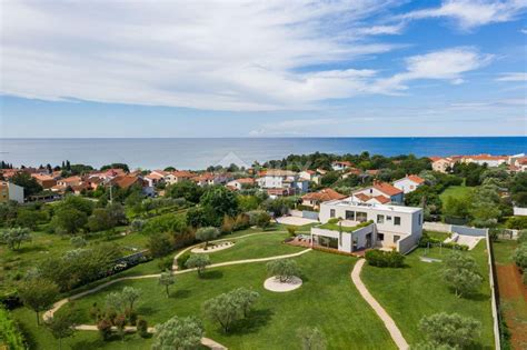 Luxus Haus Mit Zimmern Zu Verkaufen In Umag Istarska Upanija