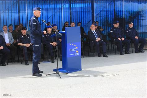 Nadinsp Roman Kuster Odznaczy Policjant W Bior Cych Udzia W Misji