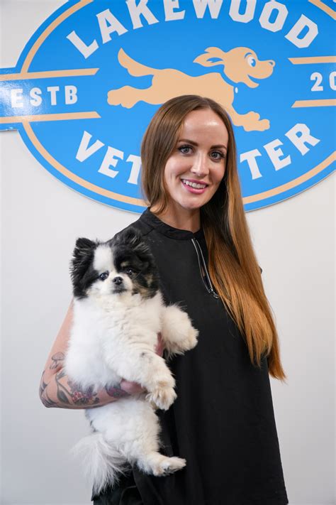 Vet Near Me 75206 - Lakewood Veterinary Center - Dallas, TX