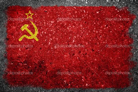 Former USSR Flag Painted on Concrete Wall — Stock Photo © ronniechua ...