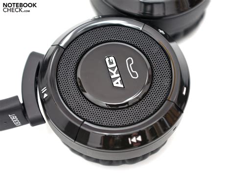 Review AKG K 830 BT Bluetooth Headset - NotebookCheck.net Reviews