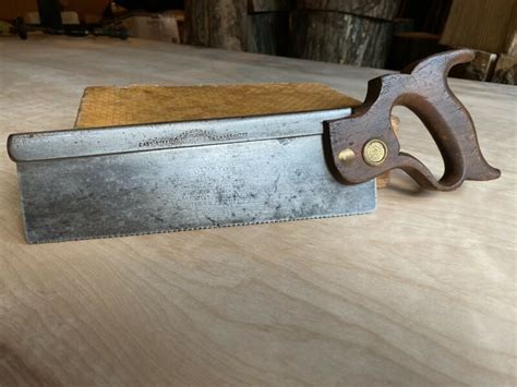 Vintage Henry Disston Sons Cast Steel Tapered Dovetail Saw