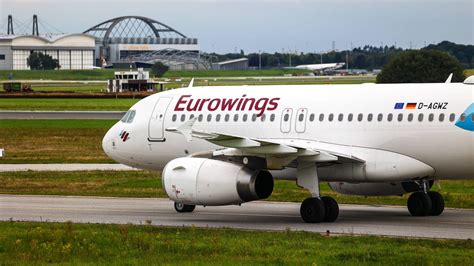 Eurowings Streicht Ber Fl Ge In Hamburg Andere Standorte Wackeln