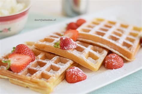 Wafels Met Slagroom En Aardbeien Doortjes Keuken Wafels Voedsel