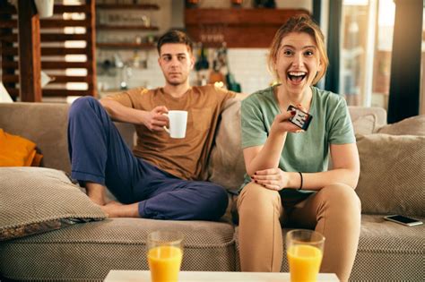 7 Cheeky Habits Ruining Your Relationship Its Not Them Its You