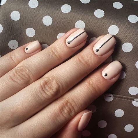 Ideas Minimalistas De Nail Art Que Puedes Probar Este Invierno