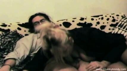 Amateur Italian Housewife Plays The Role Of Sexy Babe