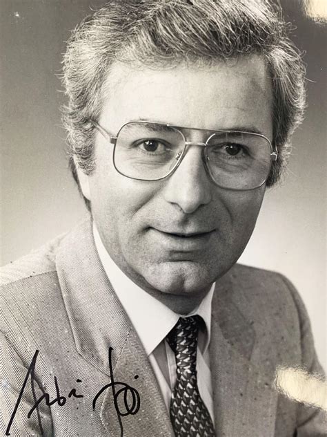 Dr. Federico Faggin signed photo | EstateSales.org