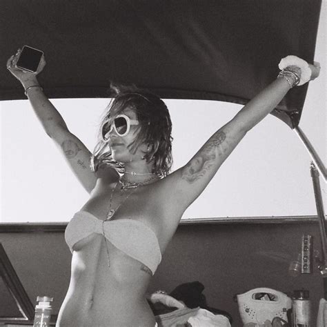 Rita Ora S Bikini Vacation Pics Of The Day DrunkenStepFather