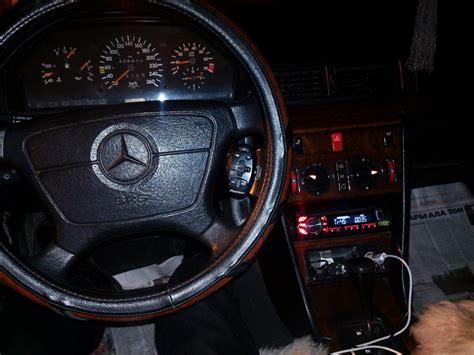 Регулировка зеркал. — Mercedes-Benz E-class (W124), 2,8 л, 1994 года ...