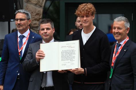 Jannik Sinner A Sesto Pusteria La Festa Per Il Numero 1