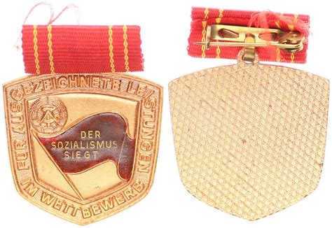 DDR ab 1964 Medaille Für ausgezeichnete Leistung im Wettbewerb guter