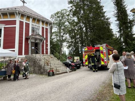 Kirkkokonsertti Keskeytyi Savunhajuun Kiskossa Ihmisen Yleis